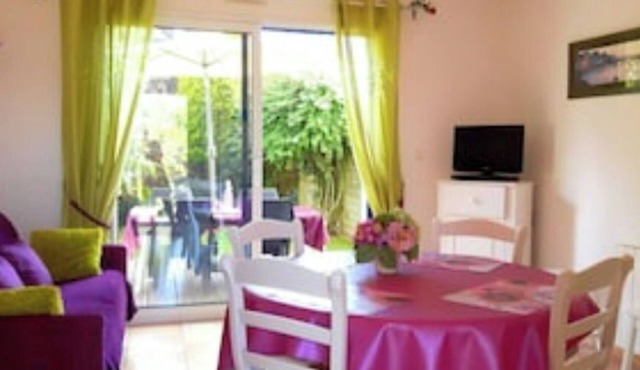 L'Elégante, in the heart of the magnificent bay of the Gulf of Morbihan