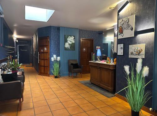 L'EMBLEME - BOUTIQUE HOTEL