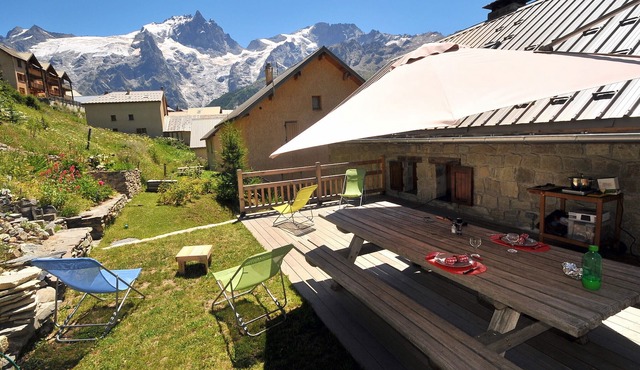 L'Emparis - Beautiful house in Chazelet village