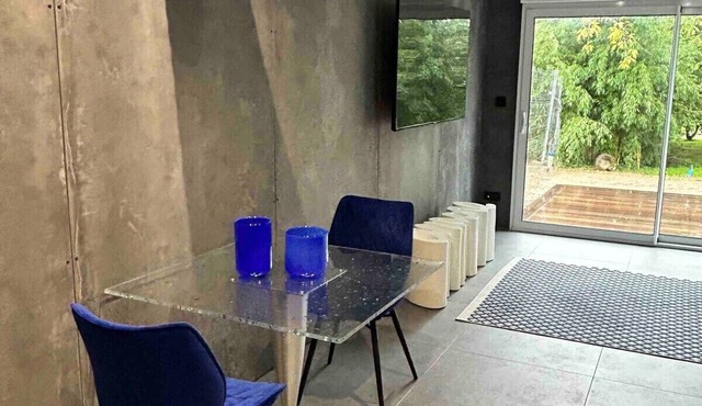 L'entre vous, discreet studio, private spa