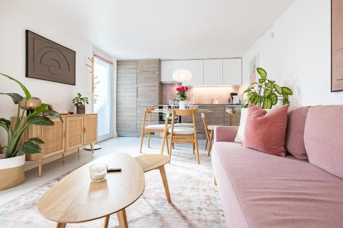 L'Escale - Vélos, Projecteur Ciné, Terrasse & Parfait pour séjour Pro avec Parking gratuit et WiFi rapide