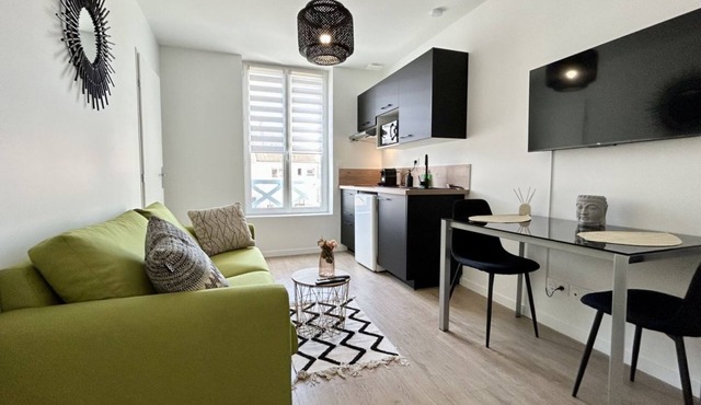 L'Escale: Your romantic cocoon in Fort-Mahon-Plage!
