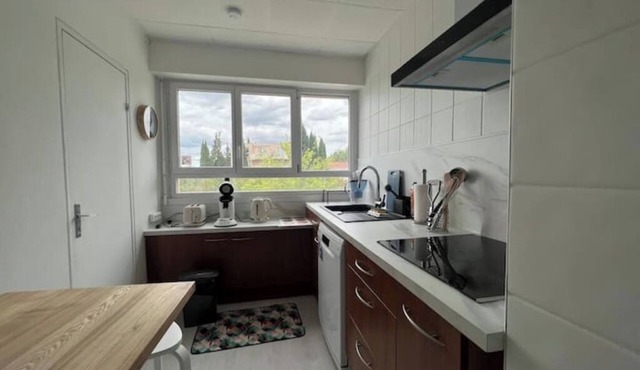 L'Escapade: Apartment with air-conditioning and balcony