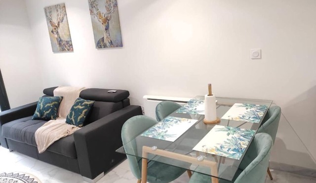 L'escapade.T2 ☆ Garden ☆ Spacious ☆ Parking ☆ Wifi