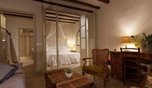 L'Esparter apartment with indoor pool access