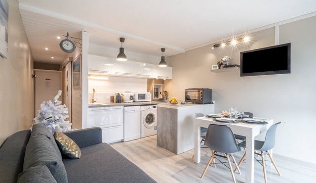 L'Espiaube - One Bedroom Apartment, Sleeps 6