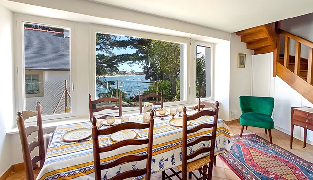 L'Estuaire – River View, 20 Meters from Shops