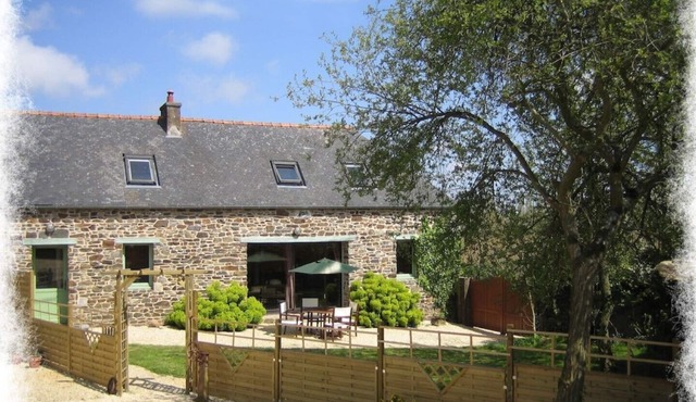 L'Etable - Delightful holiday cottage close to the beautiful Pink Granite Coast