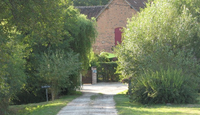 L'Etable - Solognese house with pond and horse meadows