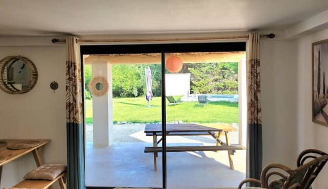 L'hacienda de Baron : Gîte Avec Jardin et Piscine