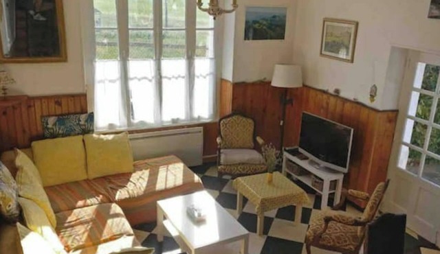 L'harmonie, Maison Auvergnate au Cœur des Volcans