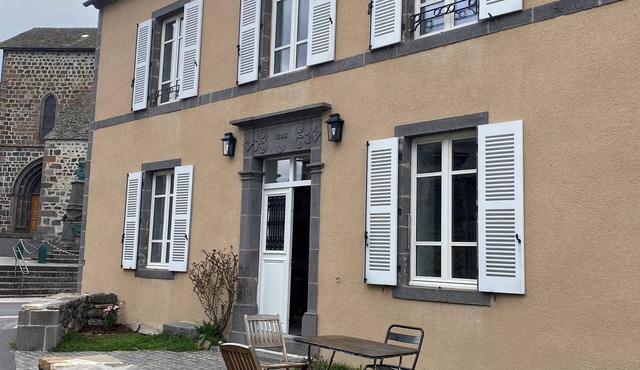 "L'Hôtel d'O', a former coaching inn in a typical Cantal village.