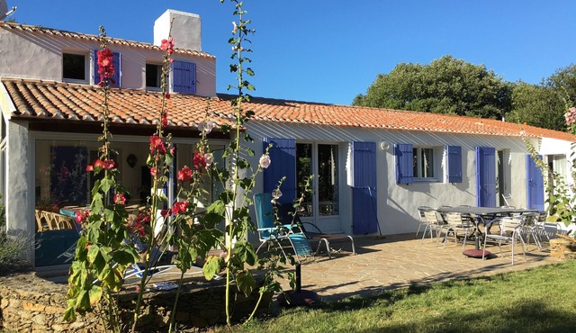 L'Ile D'Yeu Beautiful villa with large garden of 6000m2, 3 star rating, wifi