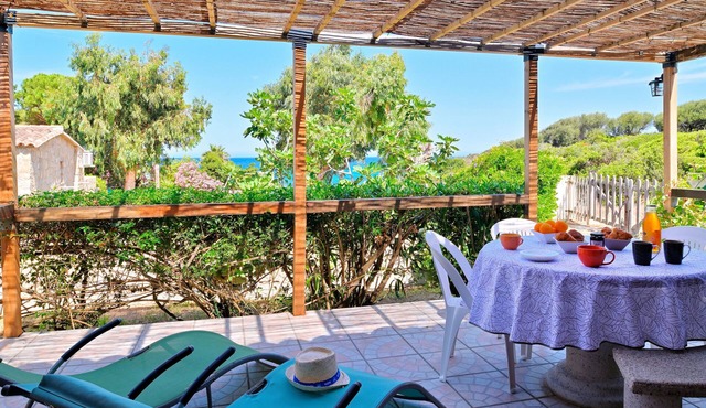 L'Ile Rousse, Chalet n°10 bord de mer, Résidence Saint Vincent