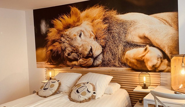 L'INDUSTRIE DE MARIE COMME AU LIT ON DORT