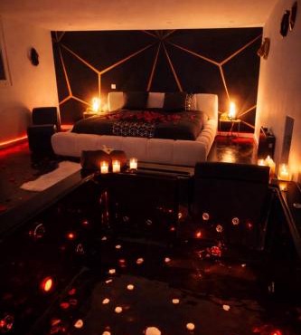 L instant secret , love room