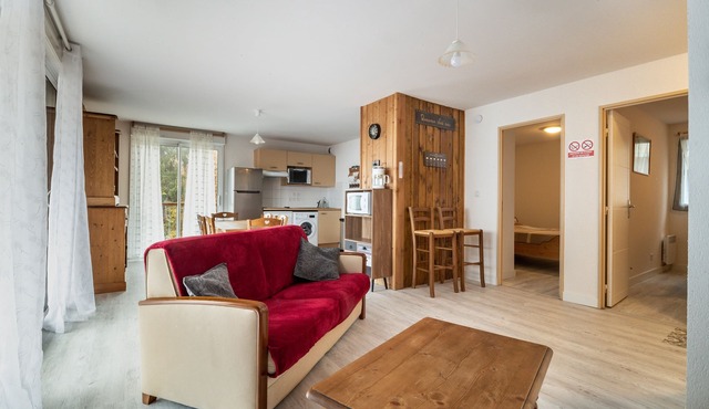 L'Isard - Two Bedroom Apartment, Sleeps 6