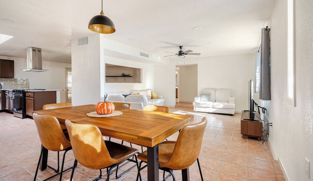 l NEW l 5BR/3BTH Large & Modern Home sitting in 1 acre lot l Centrally Located