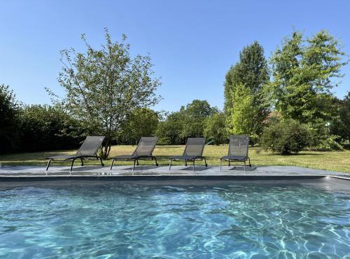 L'Oasis Familiale - Piscine - Parking - 10 pers