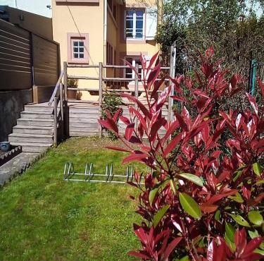 L'OASIS maisonnette centre ville 3 chambres terrasse espace vert privé parc sainte croix center parc 20 minutes