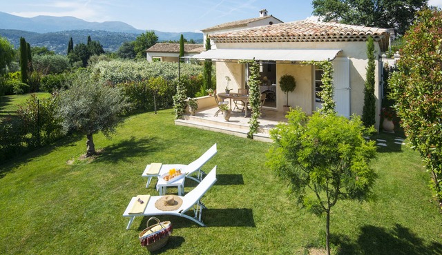 "L'Olivaie side Garden"