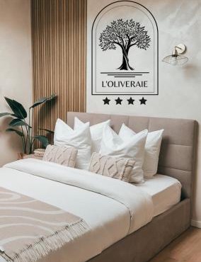 L'Oliveraie d'Eurocentre - Parking, Wifi & Petit-Déjeuner