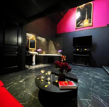 L'Orchidarium, maison élégante et romantique à Flagy - Loveroom en duplex