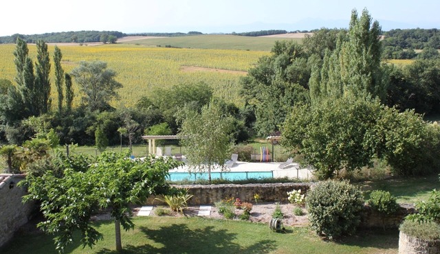 L'Ostalet 4* (2 Bedrooms, Sleeps 5)