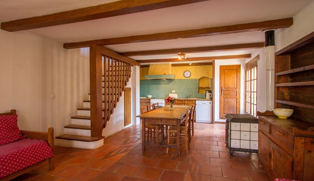 L'Oubradou, Mas de charme, shared pool in Provence, nature and calm