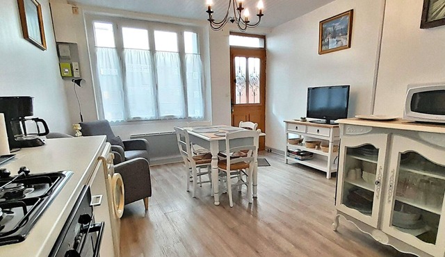 L'Oustalou - Gîte * between Lot and Truyère - Medieval village center