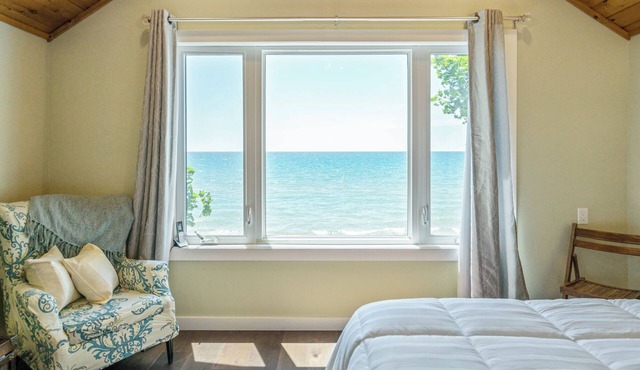 L'yle Ila Lake Front Retreat