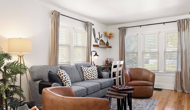 L1 - Immaculate, Thoughtfully Stocked Home Near Beach w/Fenced Yard