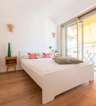 L2 2P Molière Balcons/AC/Wifi/5mins Tram & 10mins Mer