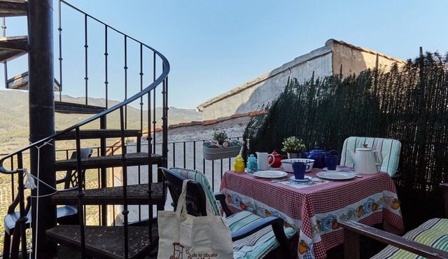 La Alcoba Vieja Suite Apartment with Mountain Views and Private Terrace