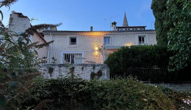 La Bâtisse de Rêve, Authentic Villa for 8 people with Jacuzzi