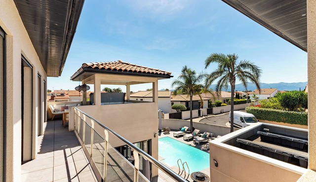 La Badoumba · Heated Pool & Jacuzzi