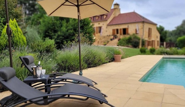 LA BALADE AU BOIS luxury gîte in Périgord noir