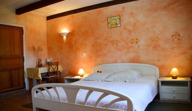 La Bastide du Claus - Vitaverde, Bed and Breakfast Valensole