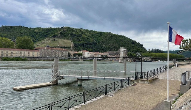La Batellerie, view of the Rhône
