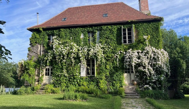 La Bâtisse Verte - hide away in an idyllic rural retreat immersed in nature