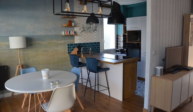 La Baule Centre, 50 m de la Plage, Très Beau T2 au Calme, Balcon vue Mer et Pins