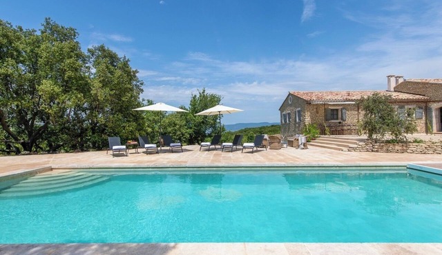 La Becasse – Heritage Pool Manor