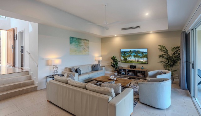 La Bella Waters 6 - Hamilton Island.