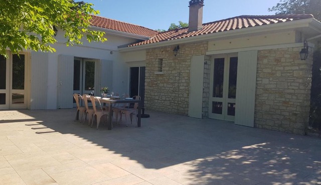 "La Belle Aube - Near Bergerac Swimming pool