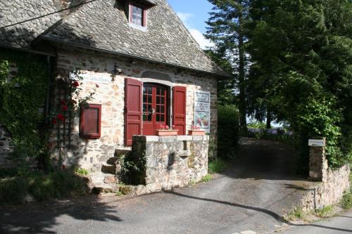 La Belle Epoque Sansac de Marmiesse - 4 Gites de 2 à 6 personnes - Petit Dej - 15 minutes d'Aurillac - Cantal