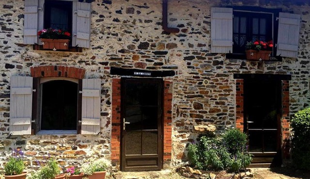 La Belle Grange Bussiere