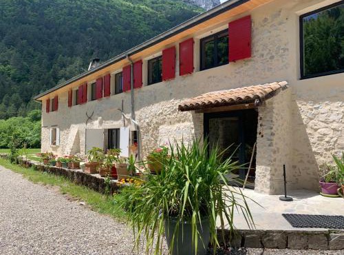 La Bergerie à Menée