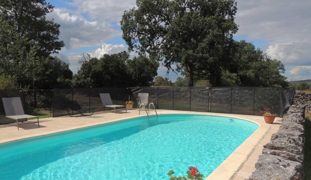 La Bergerie de la Borie, piscine, près Rocamadour