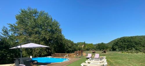 La Bergerie Luxury cottage and pool on eco-friendly micro-farm