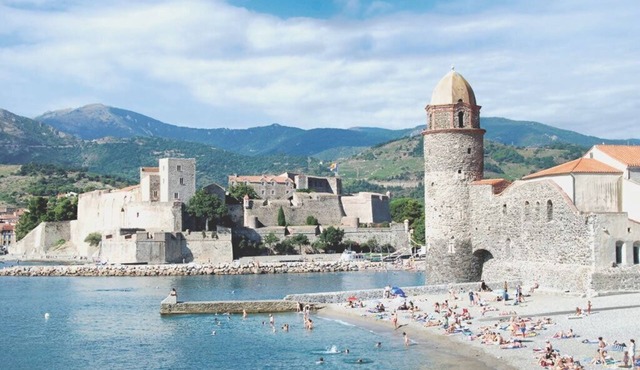 La Bergerie, tranquil retreat with pool in its own valley 30 miles from the sea